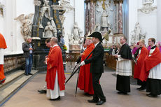 Abschlussvesper der Bischofskonferenz mit Austeilung des Bonifatiussegens (Foto: Karl-Franz Thiede)